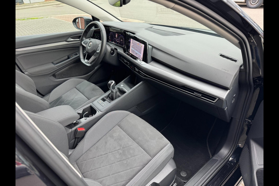 Volkswagen Golf 1.5 TSI 150PK IQ LED ACC Pano Carplay Navi