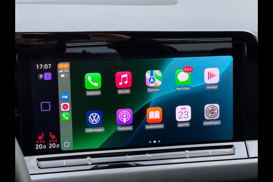 Volkswagen Golf 1.5 TSI 150PK IQ LED ACC Pano Carplay Navi