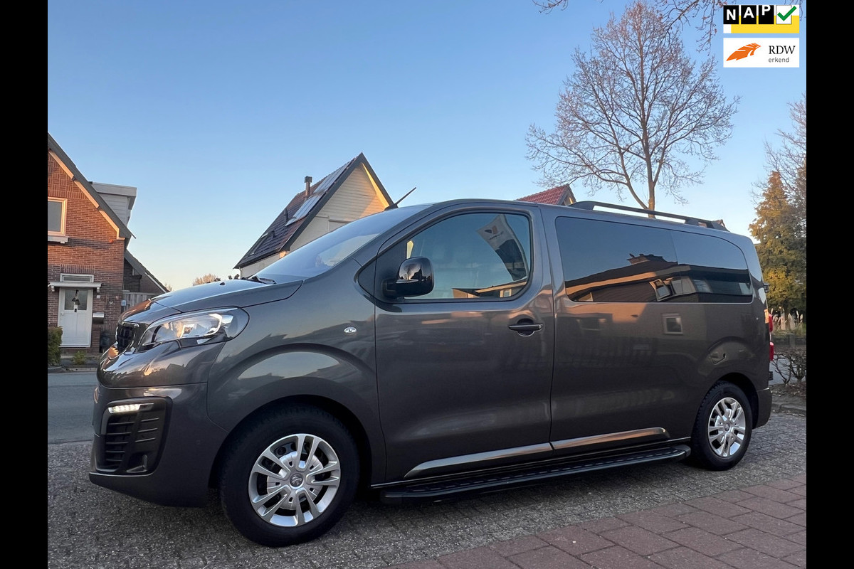 Peugeot Expert 2.0 BlueHDI 120 AUTOMAAT Asphalt 99.000 km NAP. Peugeot Expert 2.0 BlueHDI 120 AUTOMAAT Asphalt 99.000 km NAP.