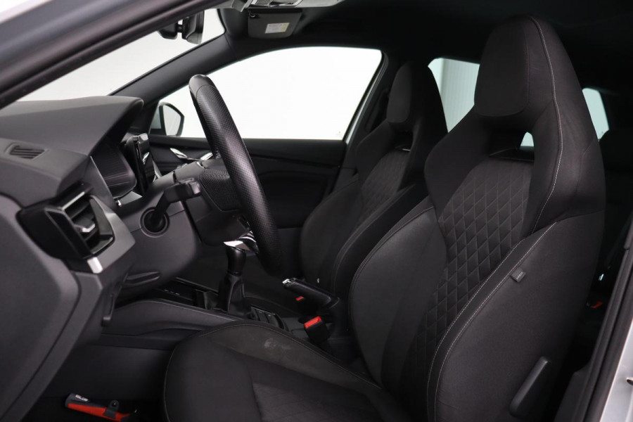 Škoda Kamiq 1.0 TSI Sport | Stoelverwarming | Virtual Cockpit | Keyless | Carplay | Climate control | Navigatie | Parkeerhulp | Full LED | DAB