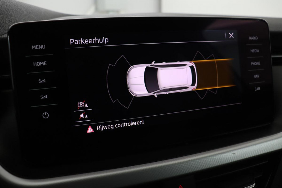 Škoda Kamiq 1.0 TSI Sport | Stoelverwarming | Virtual Cockpit | Keyless | Carplay | Climate control | Navigatie | Parkeerhulp | Full LED | DAB
