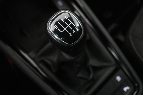 Škoda Kamiq 1.0 TSI Sport | Stoelverwarming | Virtual Cockpit | Keyless | Carplay | Climate control | Navigatie | Parkeerhulp | Full LED | DAB