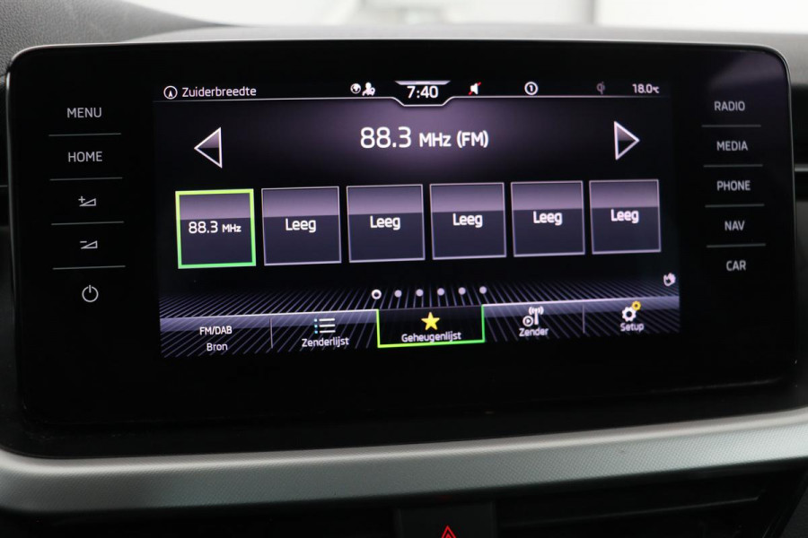 Škoda Kamiq 1.0 TSI Sport | Stoelverwarming | Virtual Cockpit | Keyless | Carplay | Climate control | Navigatie | Parkeerhulp | Full LED | DAB
