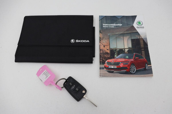 Škoda Kamiq 1.0 TSI Sport | Stoelverwarming | Virtual Cockpit | Keyless | Carplay | Climate control | Navigatie | Parkeerhulp | Full LED | DAB