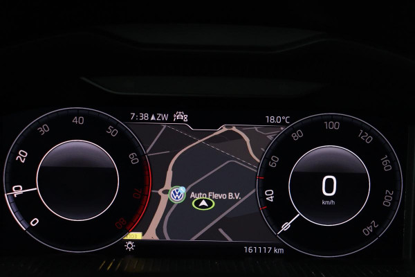 Škoda Kamiq 1.0 TSI Sport | Stoelverwarming | Virtual Cockpit | Keyless | Carplay | Climate control | Navigatie | Parkeerhulp | Full LED | DAB