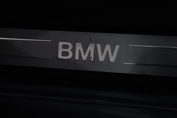 BMW 5 Serie 520i High Executive | Leder | 360 camera | Stoelverwarming | DAB | Navigatie | Full LED | Sfeerverlichting | Parkeerhulp | Climate control | Cruise control