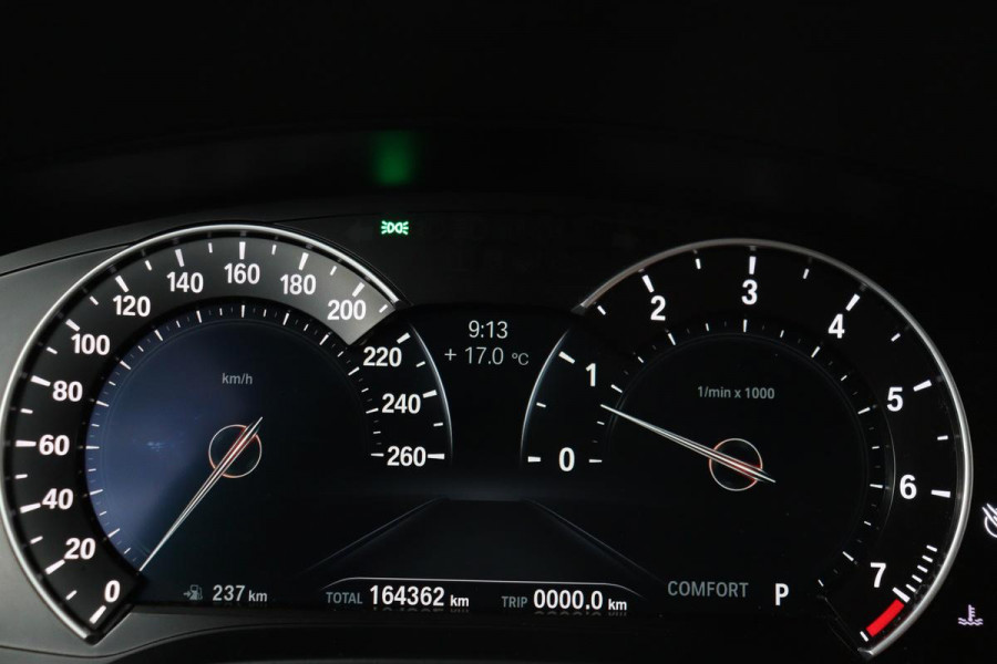 BMW 5 Serie 520i High Executive | Leder | 360 camera | Stoelverwarming | DAB | Navigatie | Full LED | Sfeerverlichting | Parkeerhulp | Climate control | Cruise control