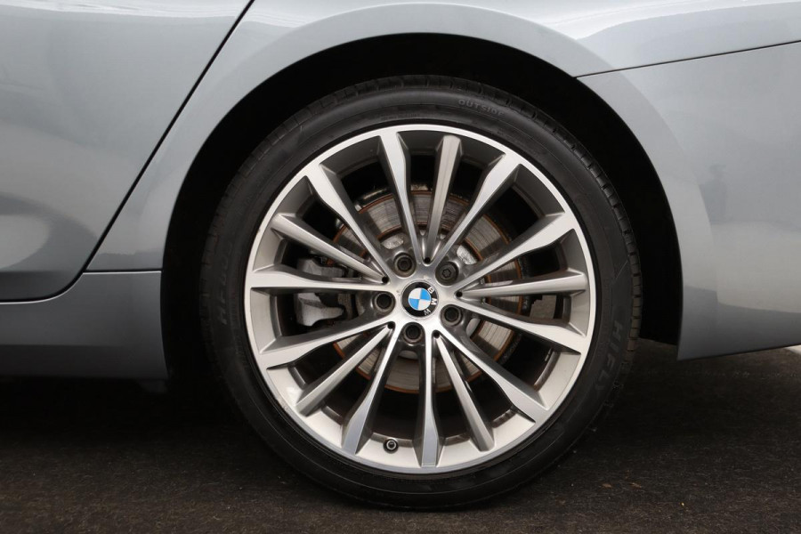 BMW 5 Serie 520i High Executive | Leder | 360 camera | Stoelverwarming | DAB | Navigatie | Full LED | Sfeerverlichting | Parkeerhulp | Climate control | Cruise control