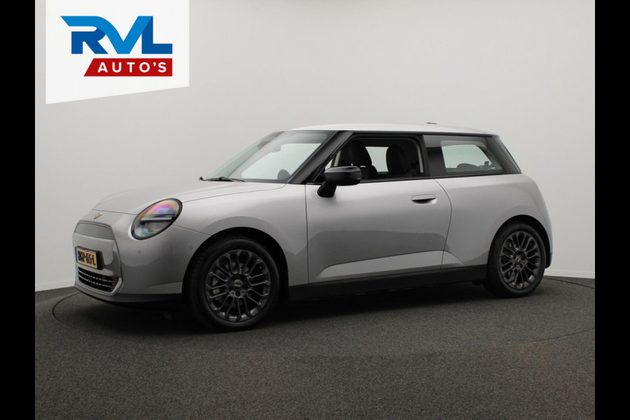 MINI Cooper E Essential XS 40.7 kWh * NIEUW * Volledige BMW Dealer Garantie