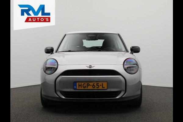 MINI Cooper E Essential XS 40.7 kWh * NIEUW * Volledige BMW Dealer Garantie