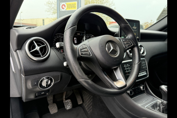 Mercedes-Benz A-Klasse BWJ 2017 | 180 123PK Lease Ed Ambition | LEDER/STOF | SPORTSTOELEN | NAVI | CLIMA | PDC | CRUISE |