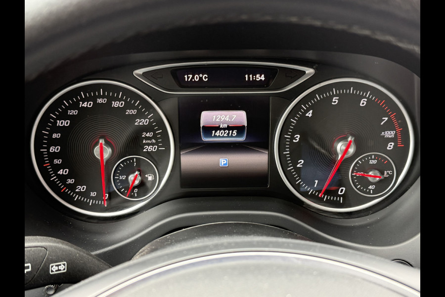 Mercedes-Benz A-Klasse BWJ 2017 | 180 123PK Lease Ed Ambition | LEDER/STOF | SPORTSTOELEN | NAVI | CLIMA | PDC | CRUISE |