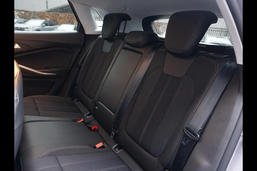 Opel Grandland 1.2 Turbo Level 3