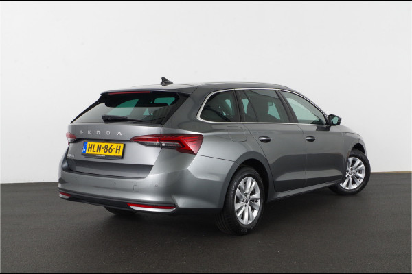 Škoda Octavia Combi 1.5 TSI MHEV Business Edition > Adapt. cruise/Winter-pakket/sfeerverlichting/Graphite Grey...