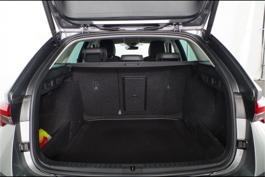 Škoda Octavia Combi 1.5 TSI MHEV Business Edition > Adapt. cruise/Winter-pakket/sfeerverlichting/Graphite Grey...