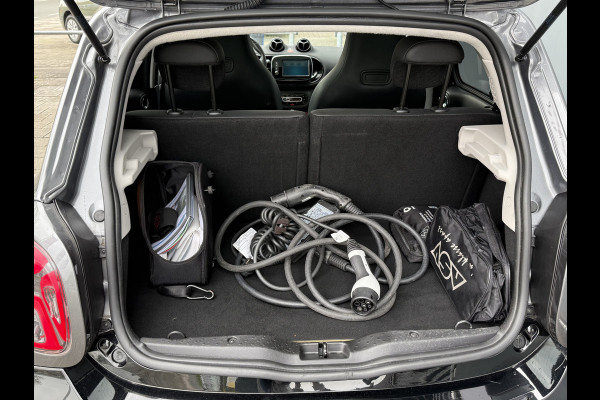 Smart Forfour BWJ 2020 | EQ Comfort PLUS 18 kWh | LEER | PANO | NAVI | CRUISE | CAMERA | CARPLAY |