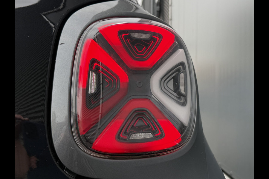 Smart Forfour BWJ 2020 | EQ Comfort PLUS 18 kWh | LEER | PANO | NAVI | CRUISE | CAMERA | CARPLAY |