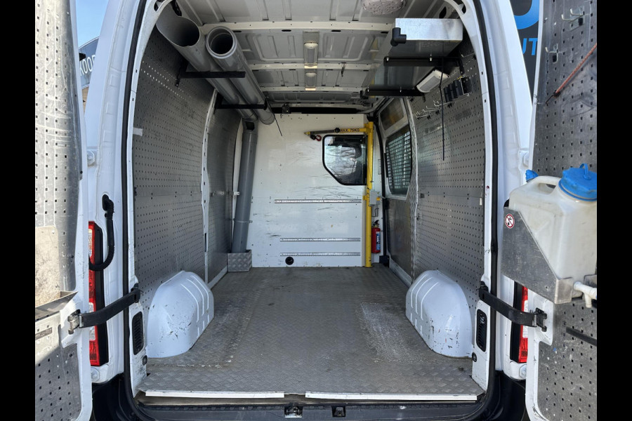Renault Master T35 2.3 dCi L2H2*A/C*NAVI*HAAK*CRUISE*TEL*IMPERIAA
