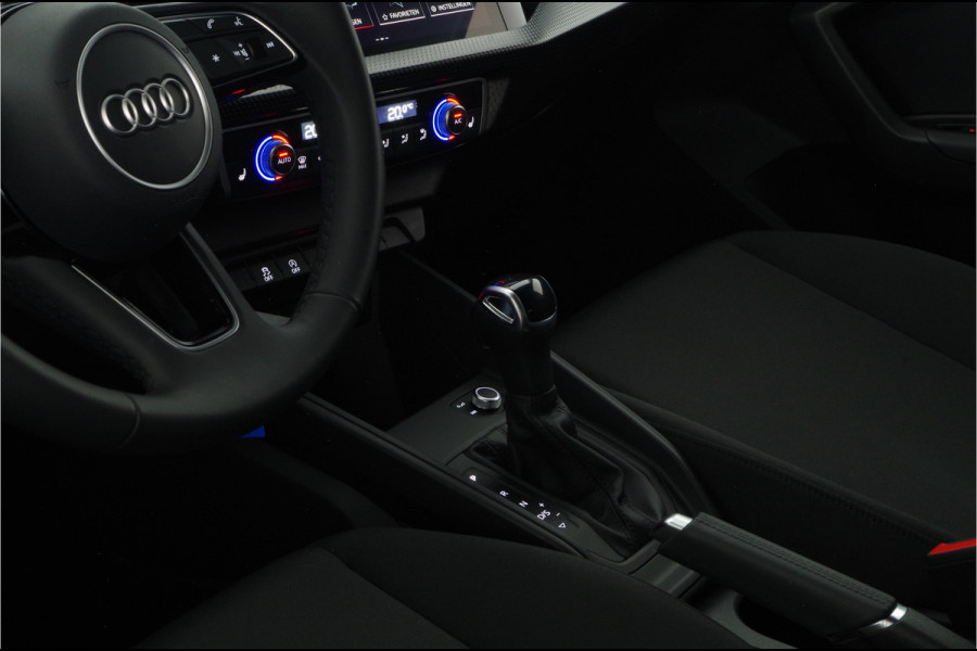 Audi A1 Sportback 30 TFSI S line > 116pk/17inch/Getint glas/stoelverwarming...