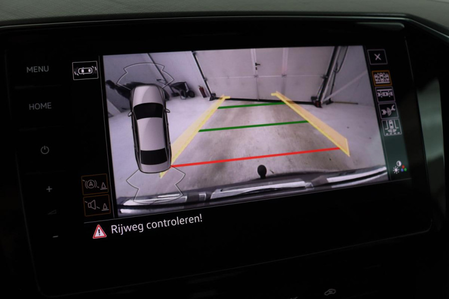 Volkswagen Passat 1.4 TSI PHEV GTE Business | Trekhaak | Carplay | Matrix LED | Adaptive cruise | Camera | Navigatie | Side Assist | Parkeerhulp