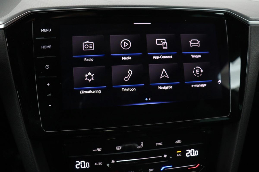 Volkswagen Passat 1.4 TSI PHEV GTE Business | Trekhaak | Carplay | Matrix LED | Adaptive cruise | Camera | Navigatie | Side Assist | Parkeerhulp