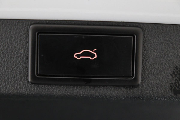 Škoda Octavia 1.0 e-TSI Sport | Carplay | Trekhaak | Sportstoelen | Full LED | Sfeerverlichting | Navigatie | Climate control | Parkeerhulp