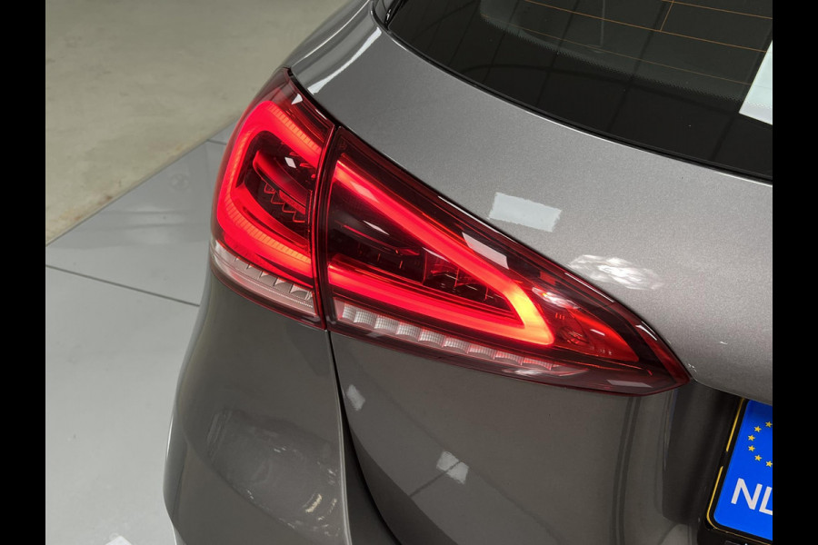 Mercedes-Benz A-Klasse 250 e AMG Line*PANO*WIDESCREEN*AMBIENTE LIGHT*BTW*
