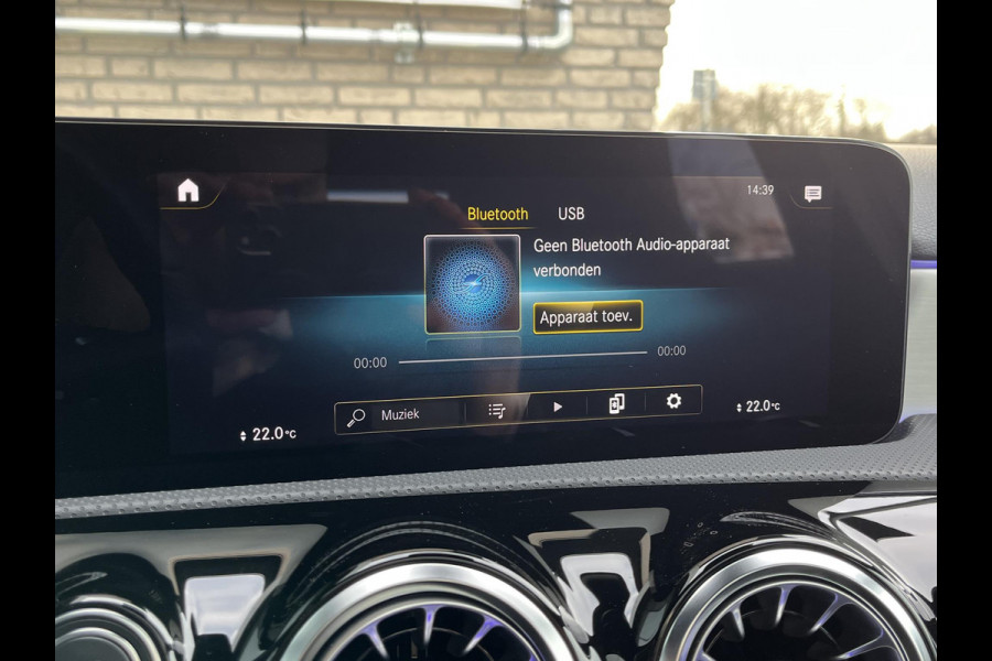 Mercedes-Benz A-Klasse 250 e AMG Line*PANO*WIDESCREEN*AMBIENTE LIGHT*BTW*