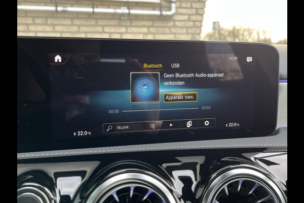 Mercedes-Benz A-Klasse 250 e AMG Line*PANO*WIDESCREEN*AMBIENTE LIGHT*BTW*