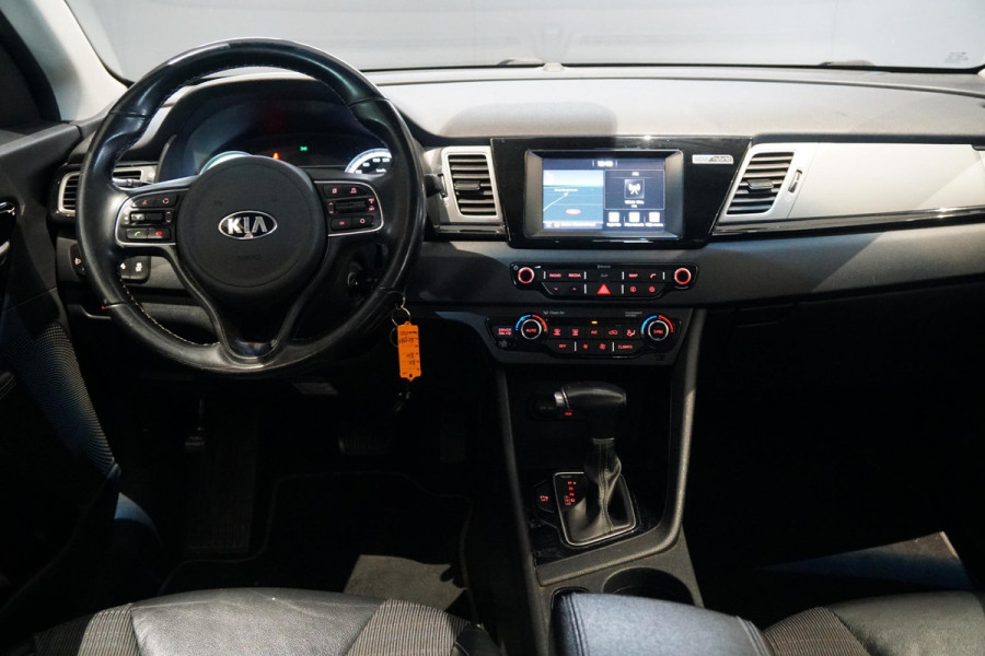 Kia Niro 1.6 GDi Hybrid First Edition + TREKHAAK / CAMERA /