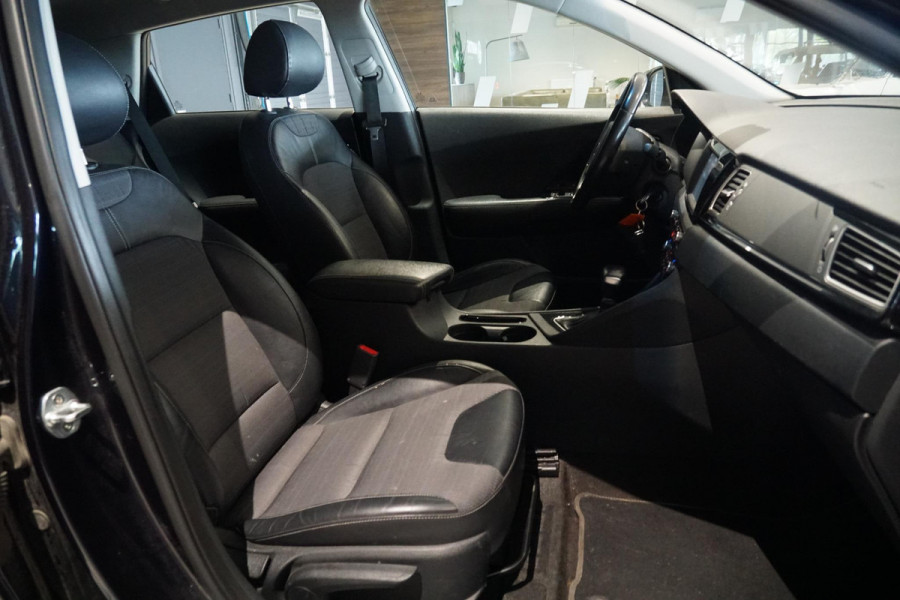 Kia Niro 1.6 GDi Hybrid First Edition + TREKHAAK / CAMERA /