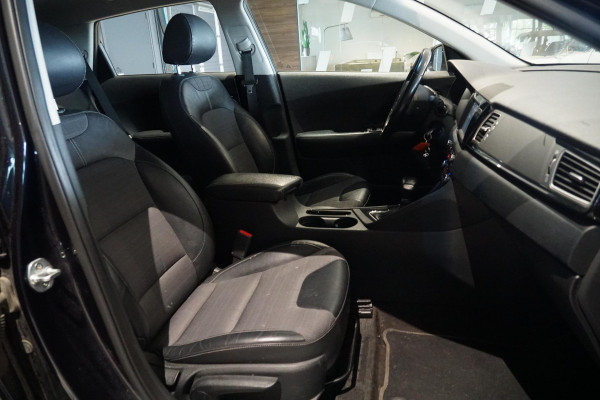 Kia Niro 1.6 GDi Hybrid First Edition + TREKHAAK / CAMERA /