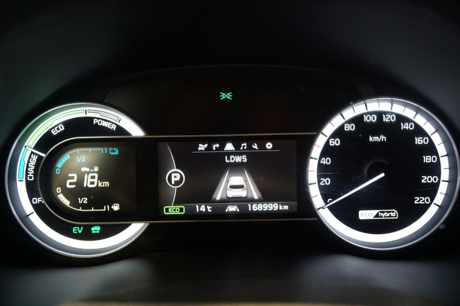 Kia Niro 1.6 GDi Hybrid First Edition + TREKHAAK / CAMERA /