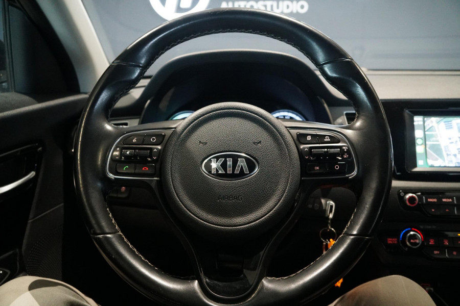 Kia Niro 1.6 GDi Hybrid First Edition + TREKHAAK / CAMERA /