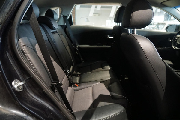 Kia Niro 1.6 GDi Hybrid First Edition + TREKHAAK / CAMERA /