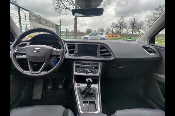Seat Leon 1.0TSI 115PK 5drs Leder Navi Apple Carplay Android Auto Style Excellence Pdc Ecc Mirrorlink Lmv DAB+ Full Link Keyless Lane-assist Bordherkenning 1e Eigenaar EURO 6