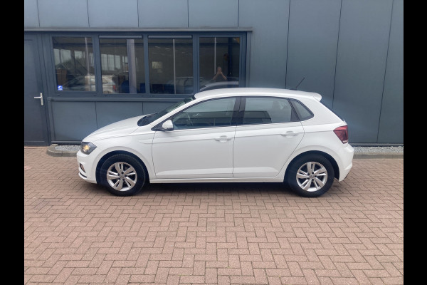 Volkswagen Polo 1.0 TSI 95pk Comfortline Exec. 5-drs. NAVI/CARPLAY/ADAPT.CRUISE/TREKHAAK