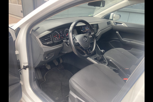 Volkswagen Polo 1.0 TSI 95pk Comfortline Exec. 5-drs. NAVI/CARPLAY/ADAPT.CRUISE/TREKHAAK