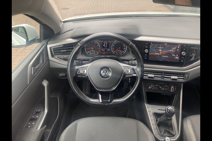 Volkswagen Polo 1.0 TSI 95pk Comfortline Exec. 5-drs. NAVI/CARPLAY/ADAPT.CRUISE/TREKHAAK