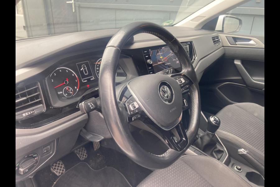 Volkswagen Polo 1.0 TSI 95pk Comfortline Exec. 5-drs. NAVI/CARPLAY/ADAPT.CRUISE/TREKHAAK
