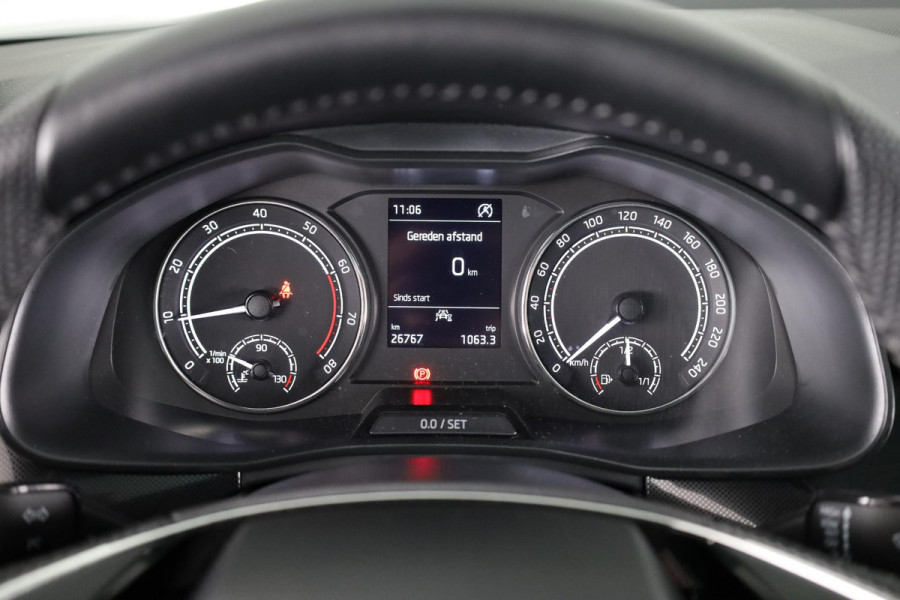 Škoda Kamiq Sport Business 1.0 TSI 110pk | Panoramadak | Navigatie via App | Adaptive Cruise Control |