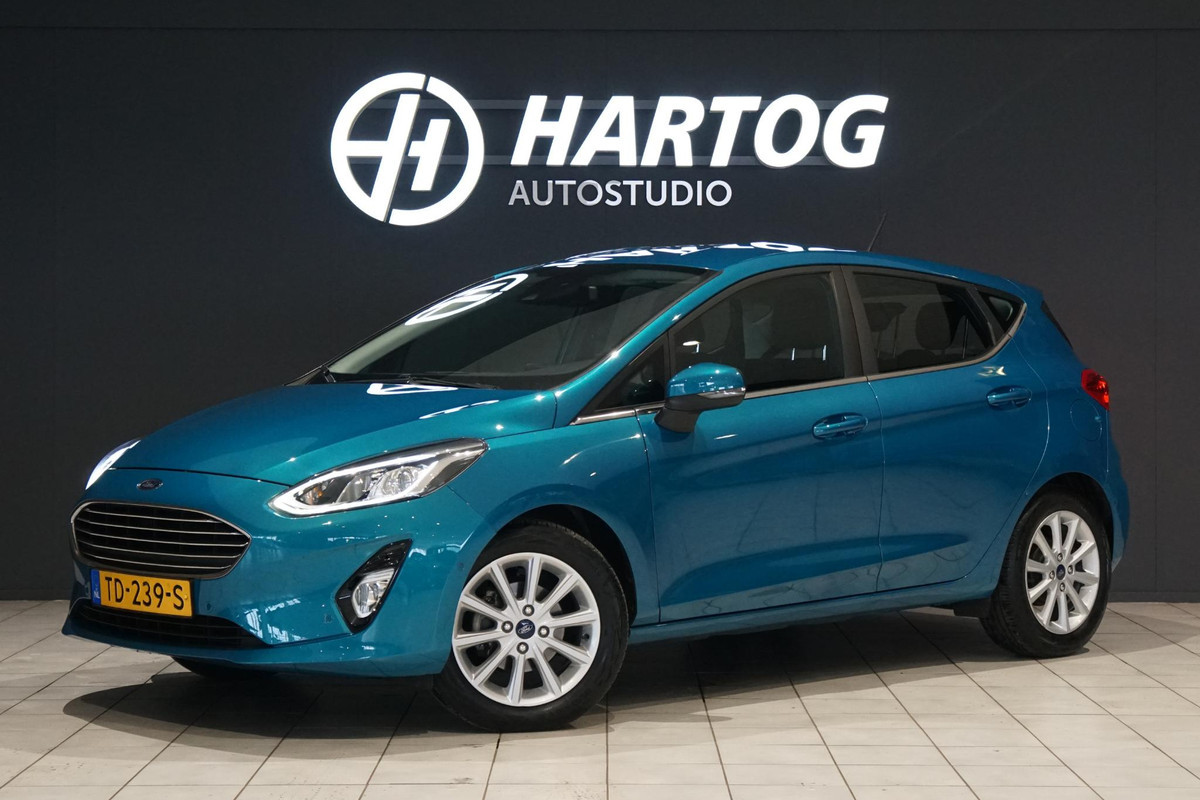 Ford Fiesta 1.0 EcoBoost Titanium + CAMERA / APPLE CARPLAY Ford Fiesta 1.0 EcoBoost Titanium + CAMERA / APPLE CARPLAY