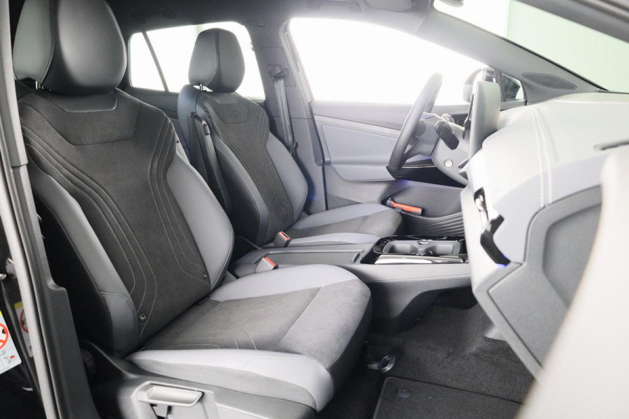 Volkswagen ID.4 Pro Business 77 kWh | 21"inch LM Velgen | Achteruitrijcamera | Led matrix | Navigatie |