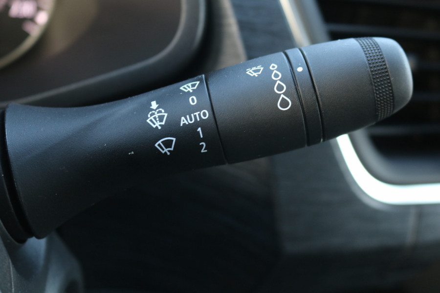 Renault Trafic 2.0 dCi 170pk L2 H1 Airco Automaat Navigatie Camera Led
