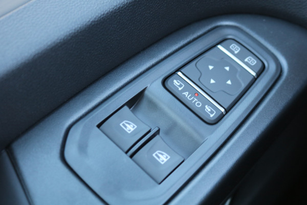 Renault Trafic 2.0 dCi 170pk L2 H1 Airco Automaat Navigatie Camera Led