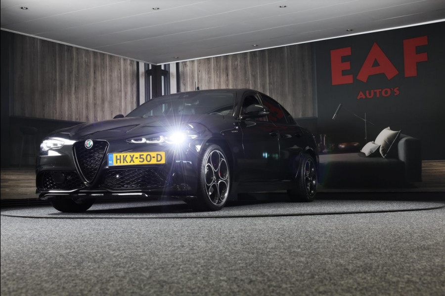 Alfa Romeo Giulia 2.0 T GME AWD Tributo Italiano / FACELIFT / Digital Cockpit / Acc / HK / Leder / Elek Stoelen / Camera / 19 Inch