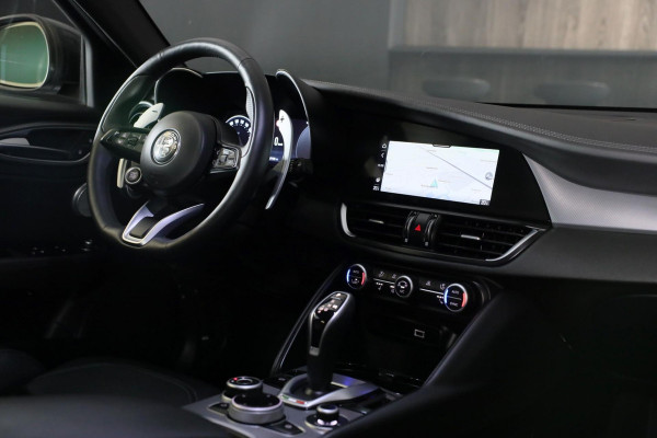 Alfa Romeo Giulia 2.0 T GME AWD Tributo Italiano / FACELIFT / Digital Cockpit / Acc / HK / Leder / Elek Stoelen / Camera / 19 Inch