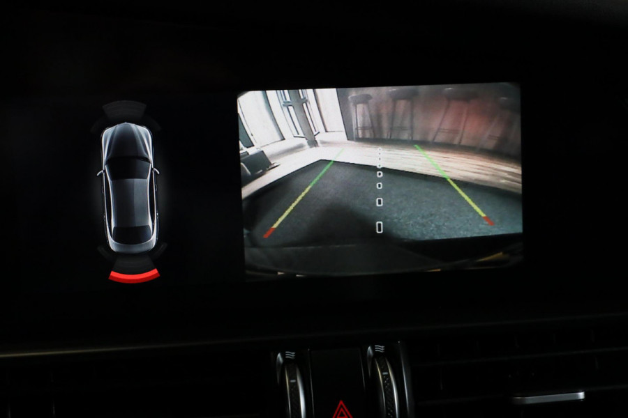 Alfa Romeo Giulia 2.0 T GME AWD Tributo Italiano / FACELIFT / Digital Cockpit / Acc / HK / Leder / Elek Stoelen / Camera / 19 Inch