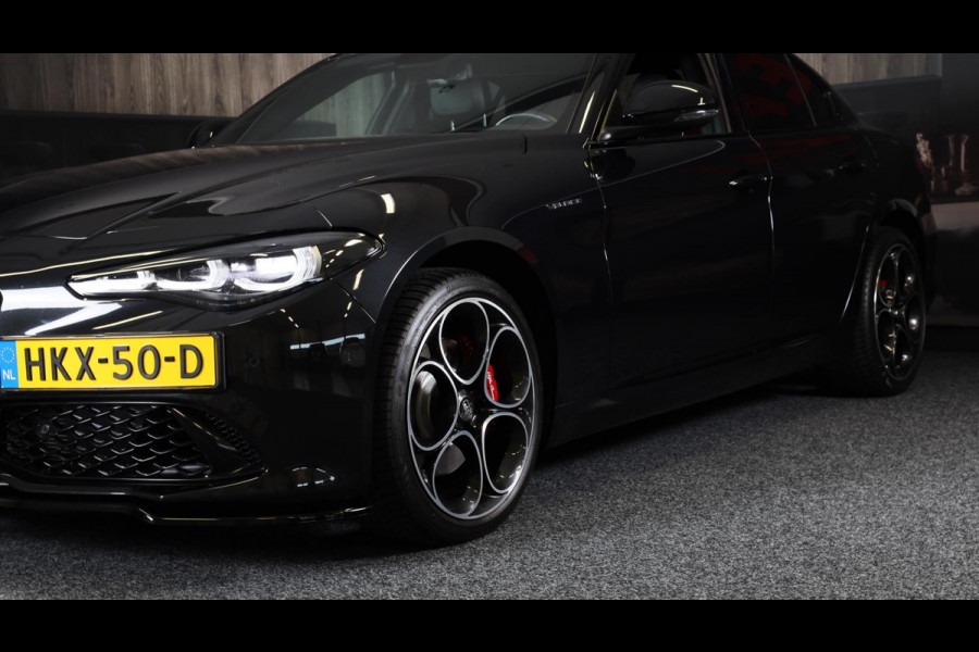 Alfa Romeo Giulia 2.0 T GME AWD Tributo Italiano / FACELIFT / Digital Cockpit / Acc / HK / Leder / Elek Stoelen / Camera / 19 Inch