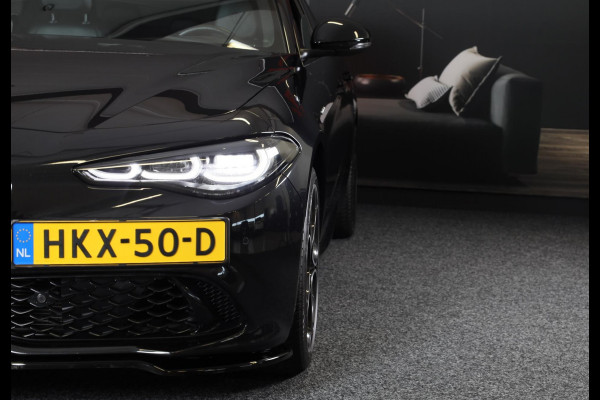 Alfa Romeo Giulia 2.0 T GME AWD Tributo Italiano / FACELIFT / Digital Cockpit / Acc / HK / Leder / Elek Stoelen / Camera / 19 Inch